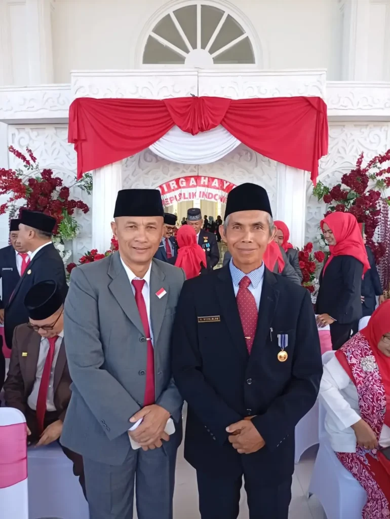Ketua DPD LDII Kota Bengkulu Hadiri Upacara HUT ke-81 RI di Balai Kota Merah Putih ketua dewan pimpinan daerah (dpd) lembaga dakwah islam indonesia (ldii) kota bengkulu, h. mijo,