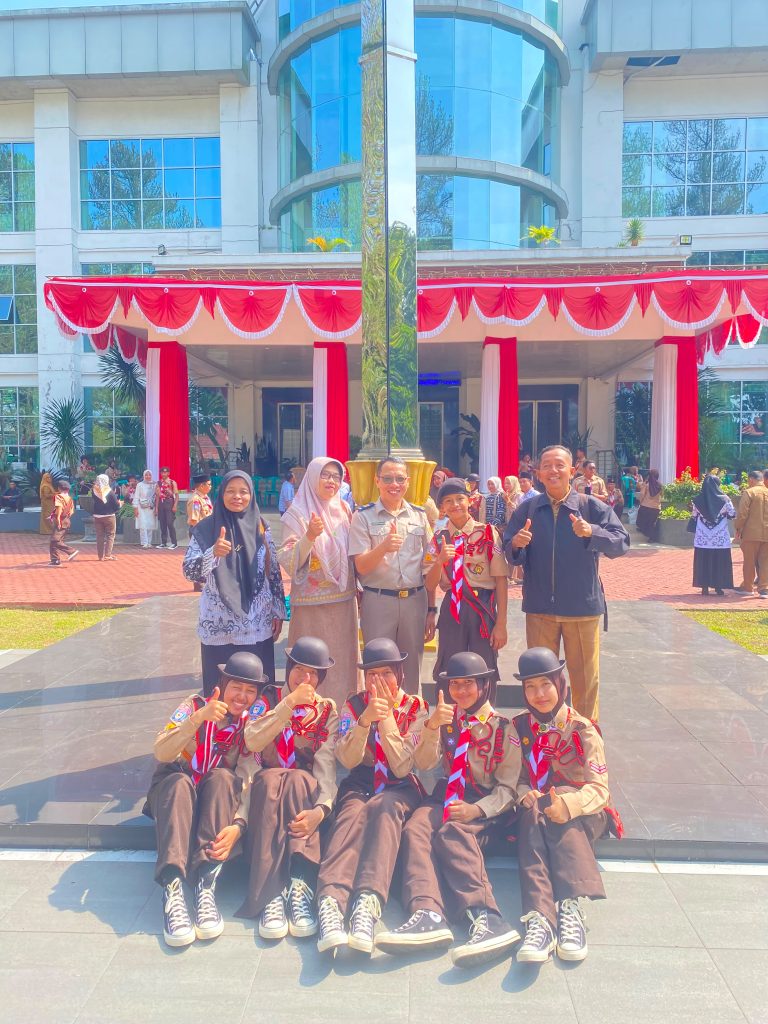 Enam Santri SMP IT AKBS Curup Wakili Rejang Lebong di Jambore Nasional ke-12 whatsapp image 2026 08 10 at 11.51.20 (1)