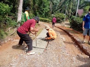 Warga LDII dan Masyarakat Gotong Royong Perbaiki Jalan Citarum whatsapp image 2026 09 24 at 08.47.30