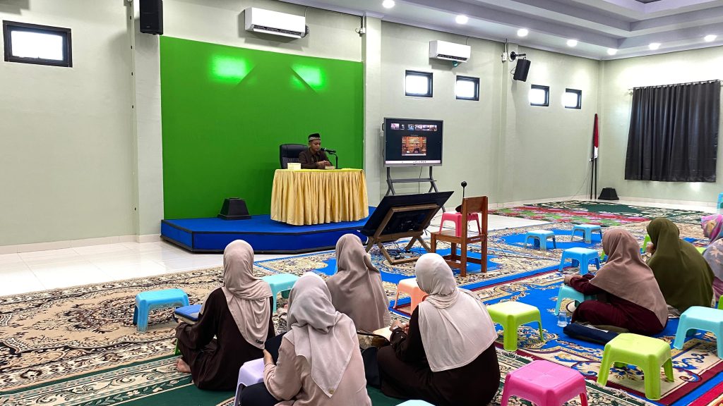 DPW LDII Bengkulu Gelar Pengajian Ibu-Ibu Bahas Keharmonisan Rumah Tangga whatsapp image 2026 09 24 at 10.45.20