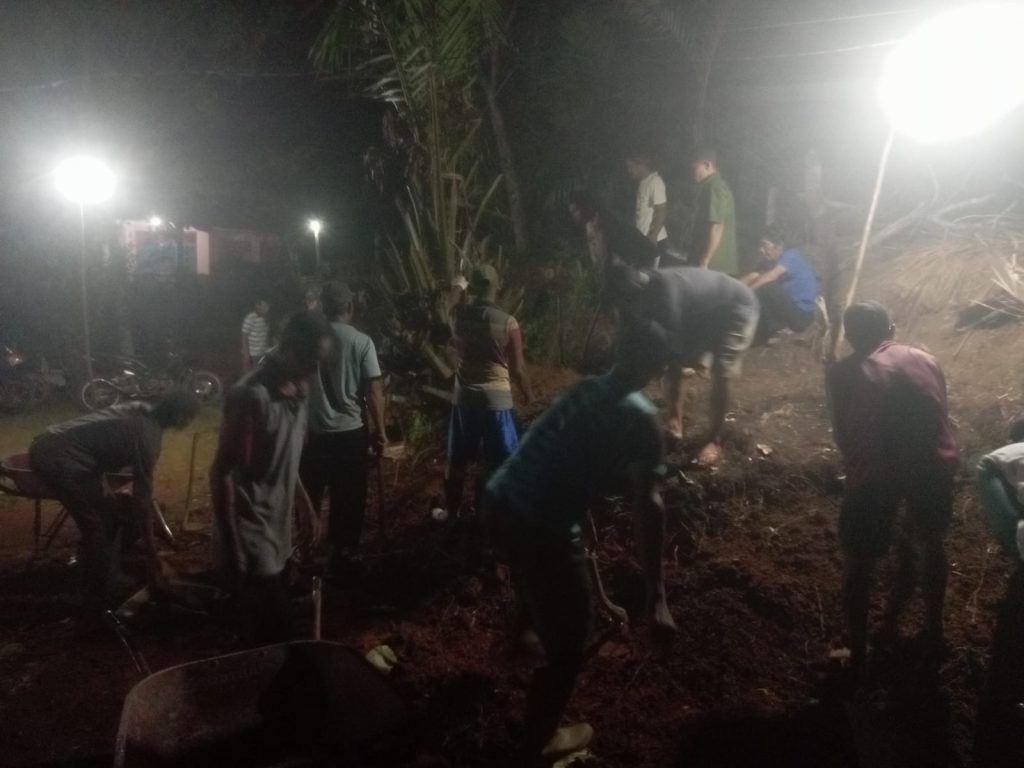 Warga LDII PAC Bukit Makmur D6 Hidupkan Semangat Tolong-Menolong Lewat Kerja Bakti Malam Hari whatsapp image 2026 10 04 at 05.34.40