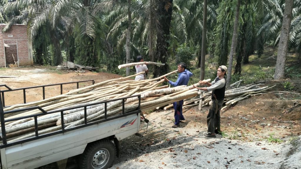 Warga LDII Manunggal Jaya Gotong Royong Dukung Pembangunan Sarana Ibadah whatsapp image 2026 10 05 at 06.12.35